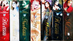 Demet Altınyeleklioğlu Sultan Serisi (7'li Set kitap) Demet Altınyeleklioğlu Sultan Serisi (7'li Set kitap)