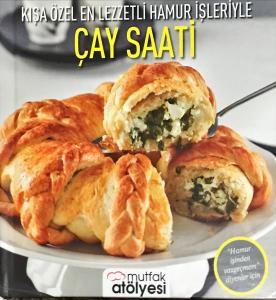 Kışa Özel En Lezzetli Hamur İşleriyle Çay Saati Kışa Özel En Lezzetli Hamur İşleriyle Çay Saati